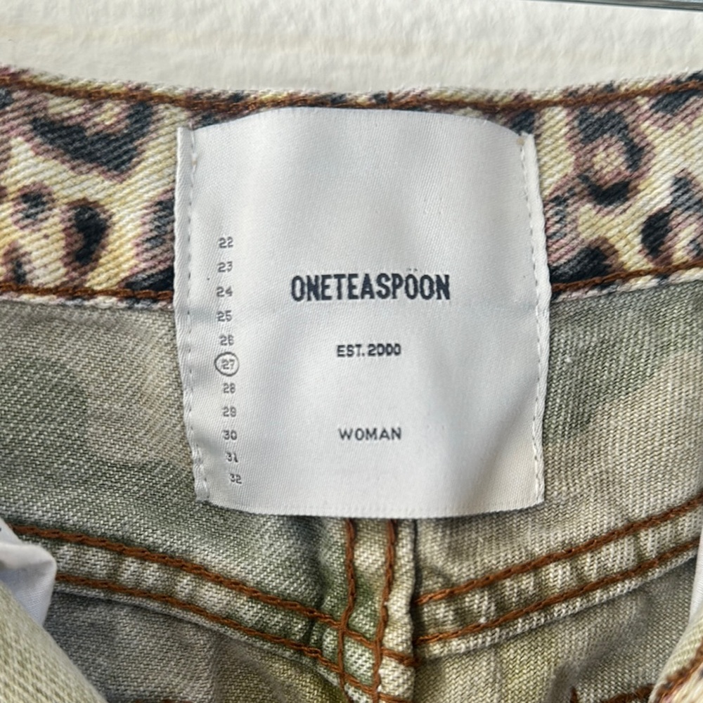 One Teaspoon Leopard Print Jean Shorts - Picture 4 of 4